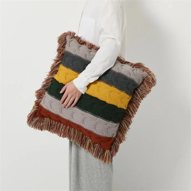 Eldando Cushion