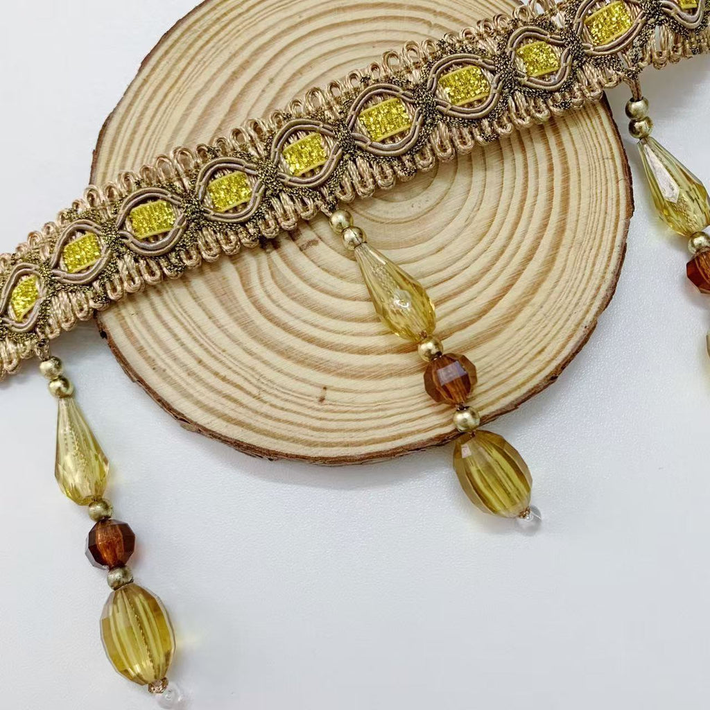 Elegant and Eye-Catching Trimming with Glass Crystals | Thrascher