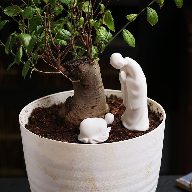 Elegant and Modern Feng Shui Sculpture | Thrascher