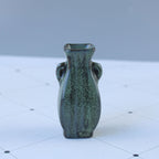 Elegant Ceramic Vase with Artistic Design | Thrascher