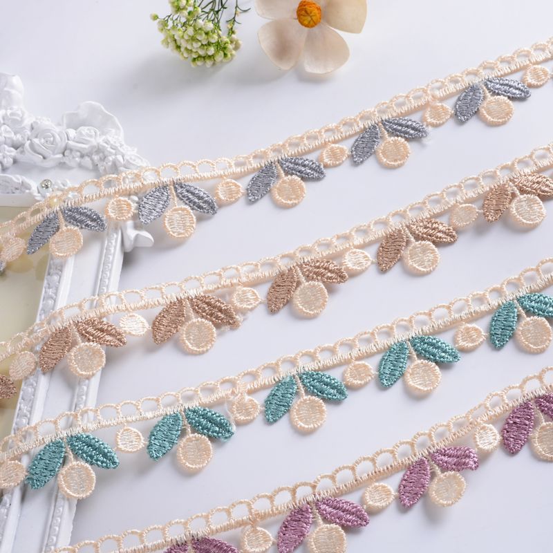 Elegant Lace Ribbon | Thrascher