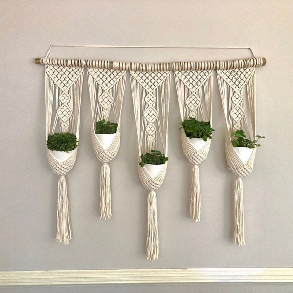 Elegant Macrame Wall Hanging with Intricate Details | Thrascher