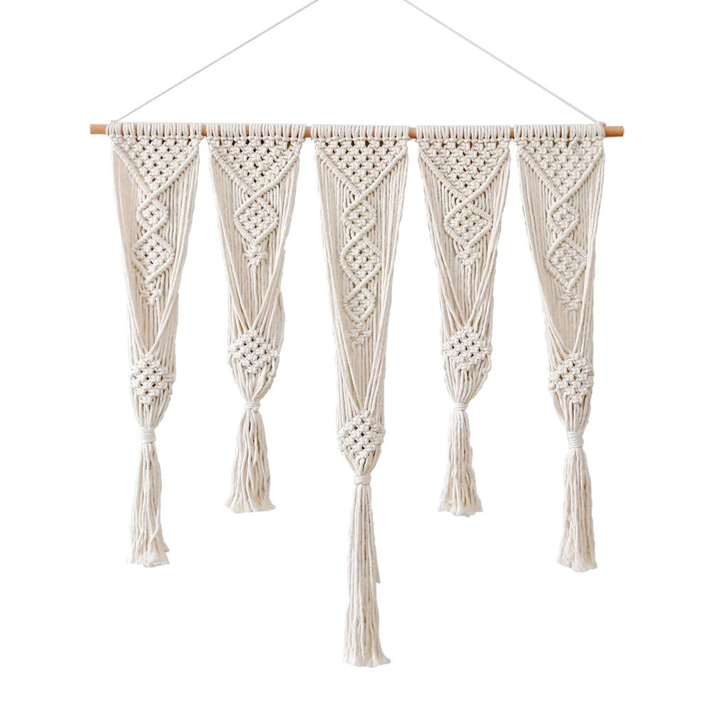 Elegant Macrame Wall Hanging with Intricate Details | Thrascher
