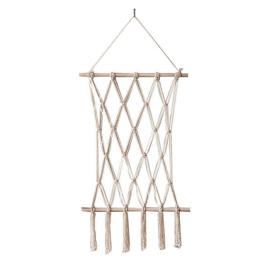 Elegant Macrame Wall Tapestry with Artistic Design | Thrascher