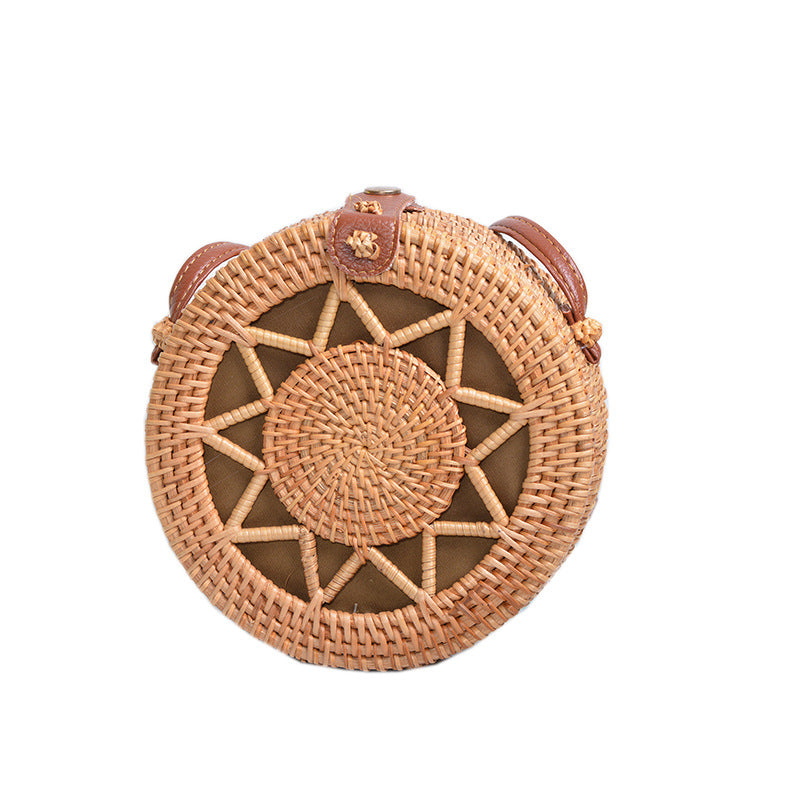 Elegant Round Handbag made of Woven Rattan | Thrascher