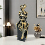 Elegant Sculpture of a Romantic Couple | Thrascher