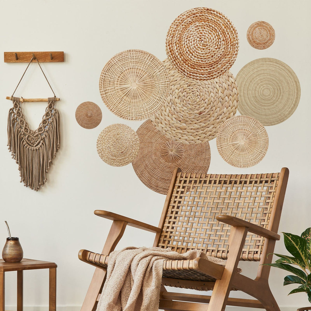 Elegant Wall Decoration made of Natural Materials | Thrascher