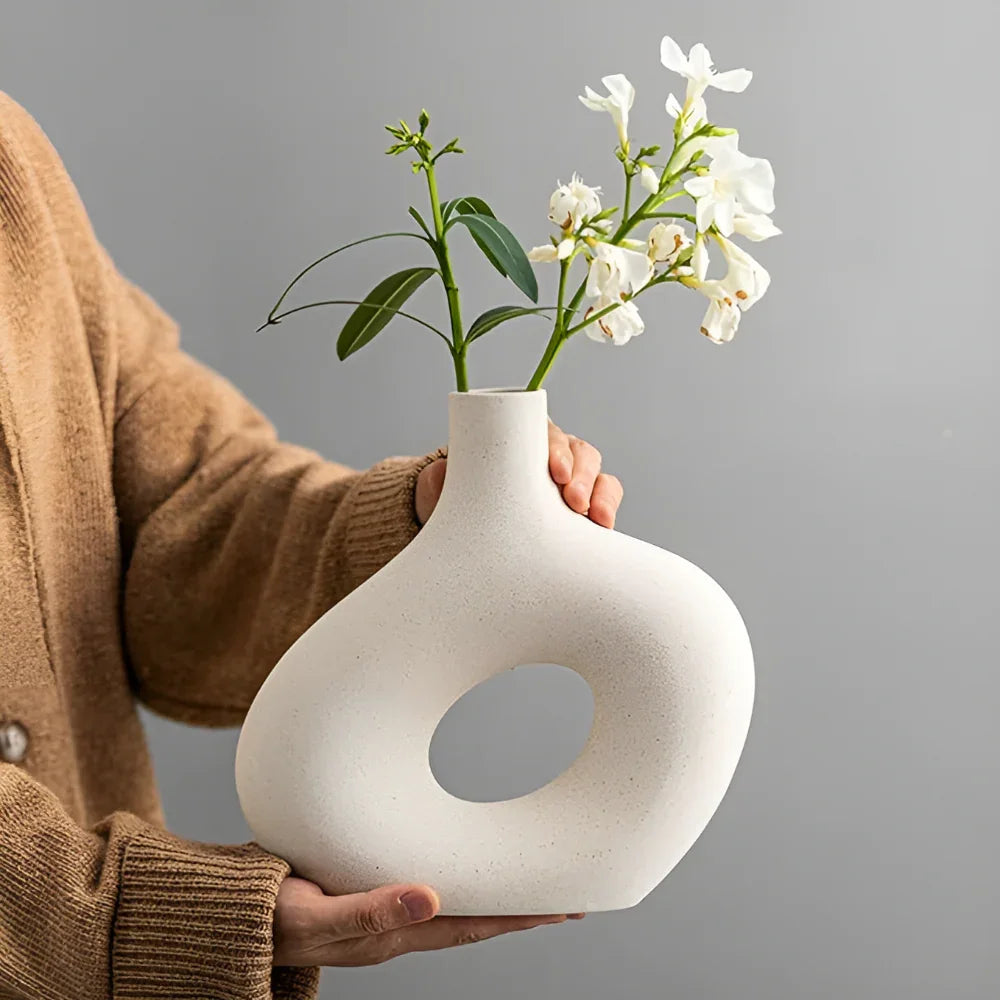 Elnira Kalsura Vase