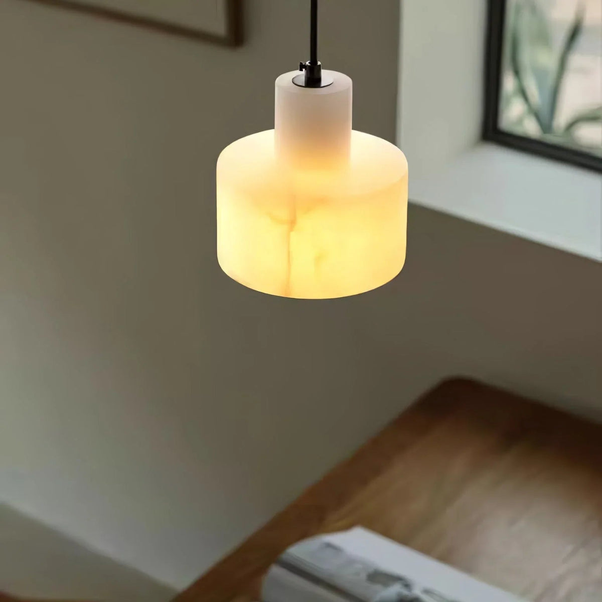 Elsuna Marble Pendant Lamp