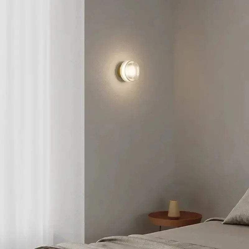 Faldura Wall Lamp