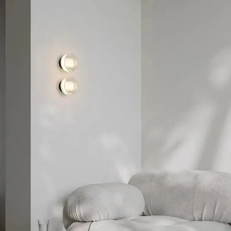 Faldura Wall Lamp