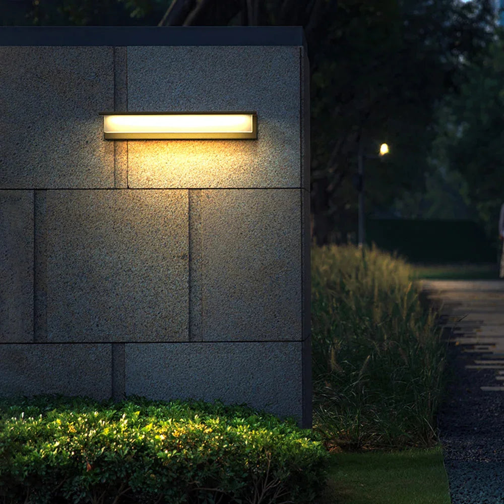 Falfando Solar Outdoor Wall Lamp