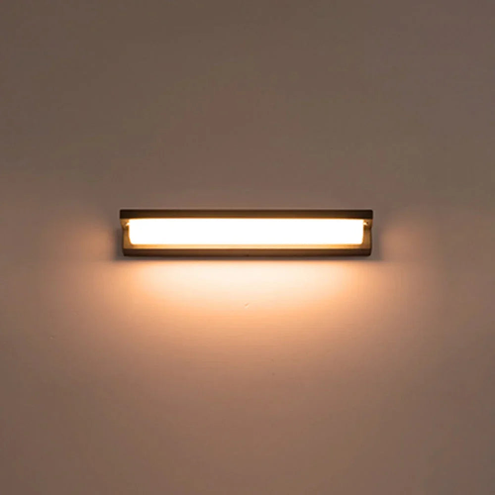 Falfando Solar Outdoor Wall Lamp