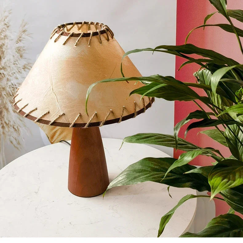 Falfeno Solid Wood Table Lamp