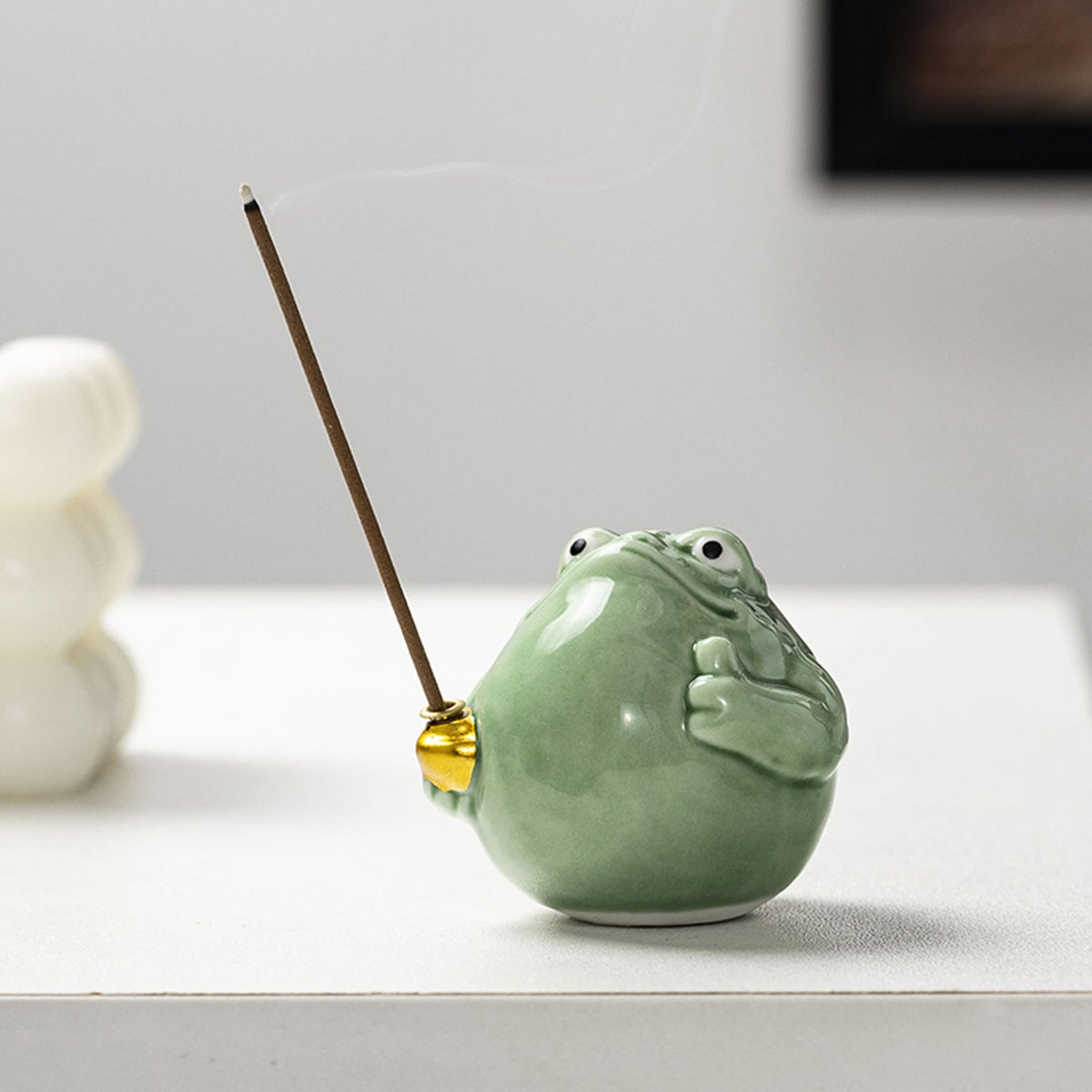 Feng Shui Incense Holder | Thrascher