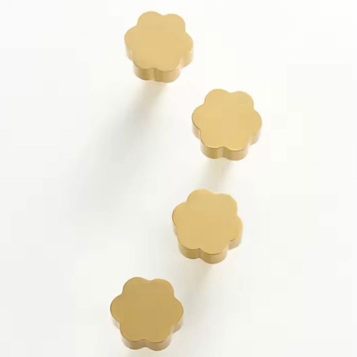 Fennora Brass Cabinet Knob