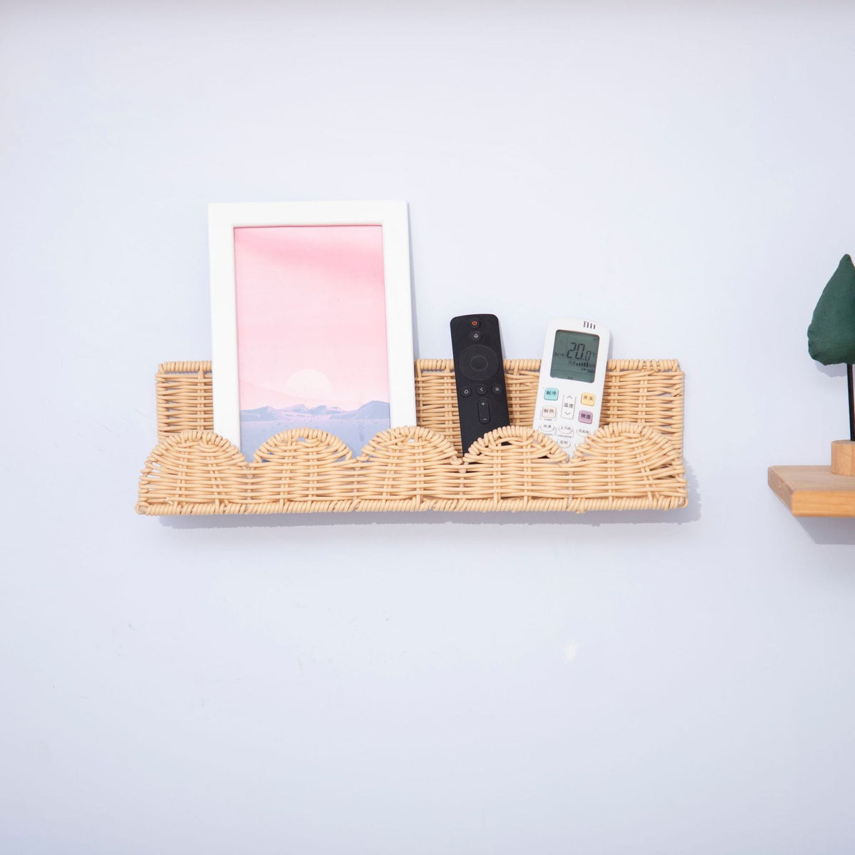 Handcrafted Decorative Wall Shelf | Thrascher