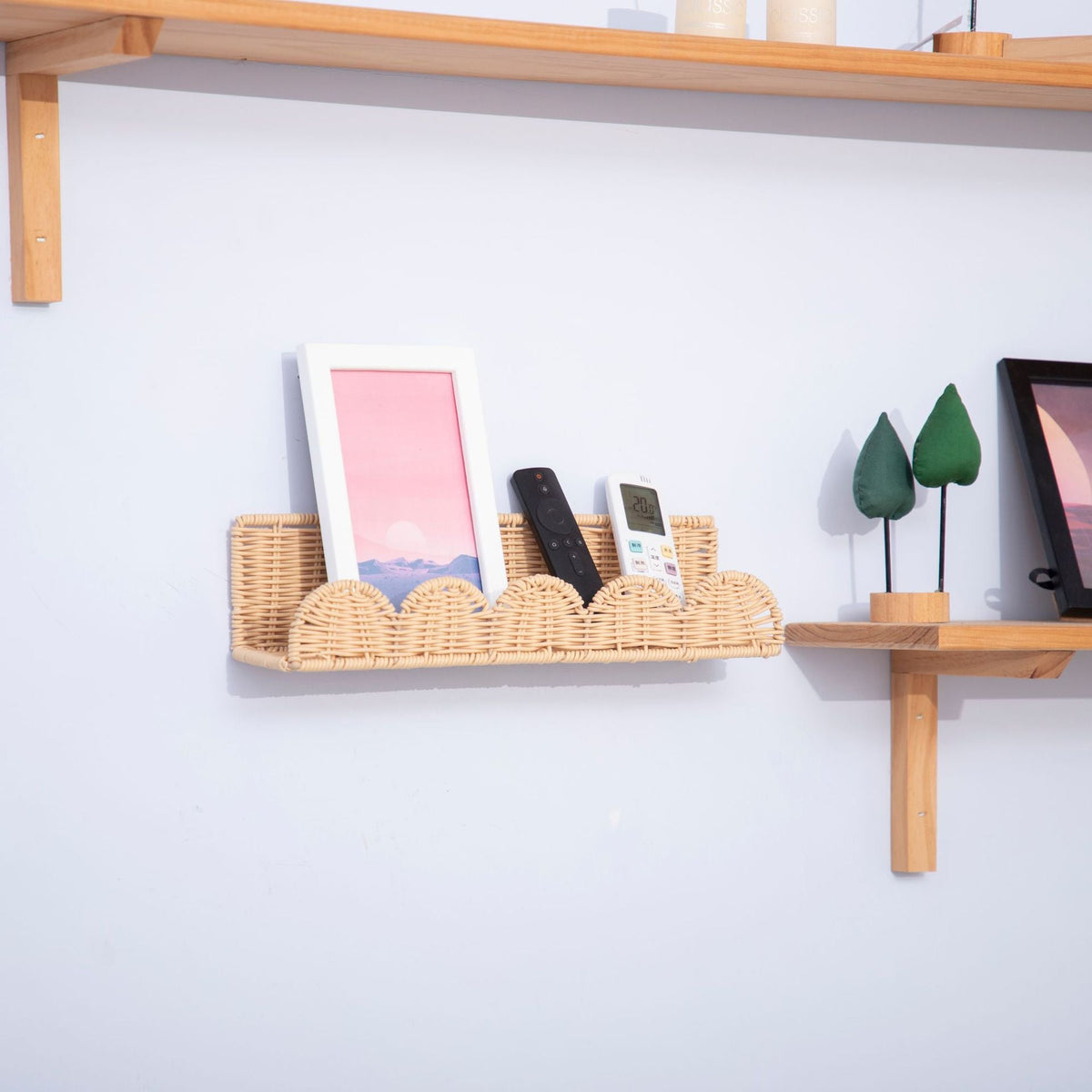 Handcrafted Decorative Wall Shelf | Thrascher