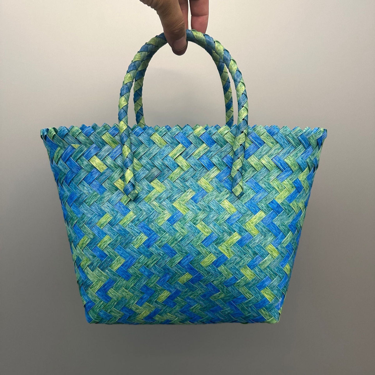 Handcrafted Straw Bag | Thrascher