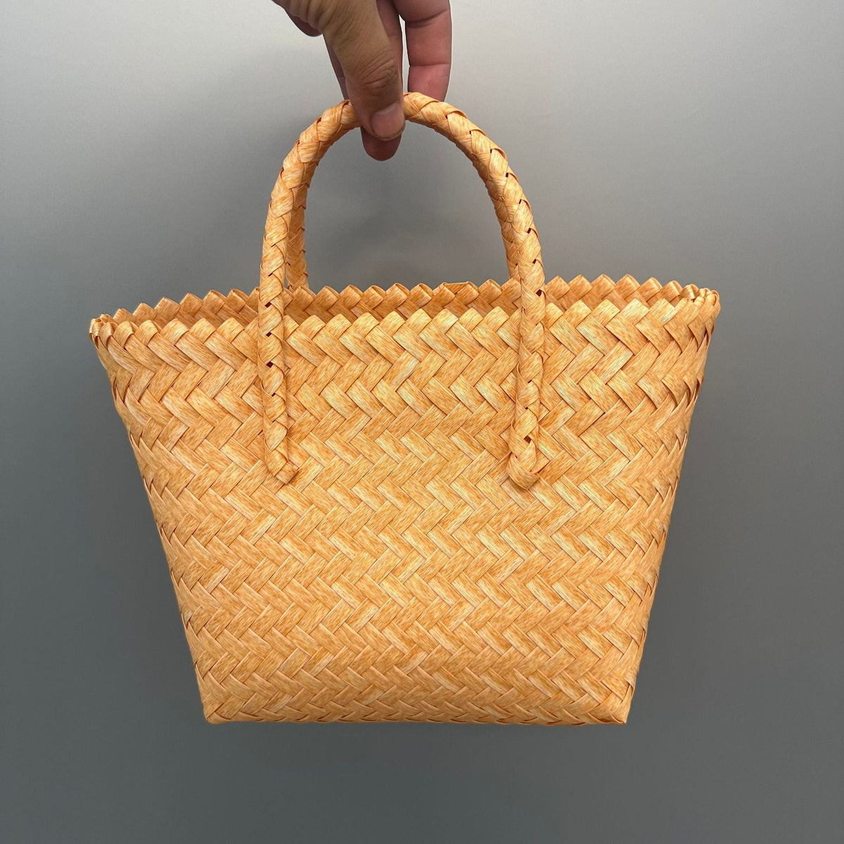 Handcrafted Straw Bag | Thrascher