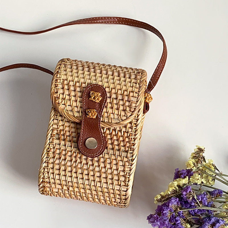 Handcrafted Tote Bag made of Braided Rattan | Thrascher