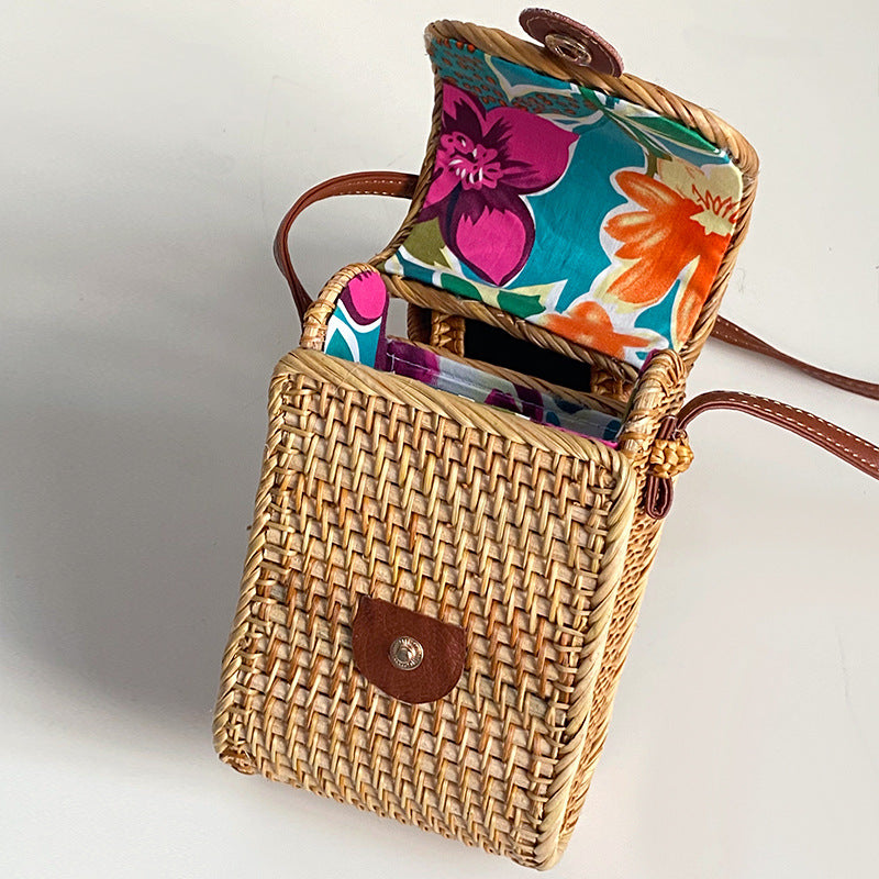 Handcrafted Tote Bag made of Braided Rattan | Thrascher