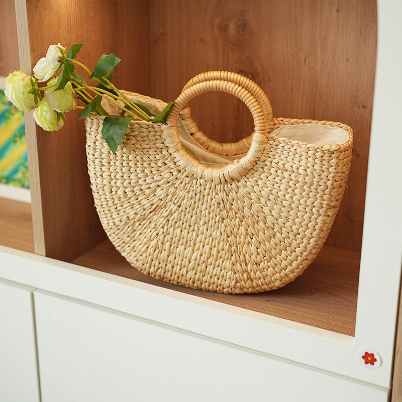 Handmade Beach Bag made of Braided Rattan | Thrascher