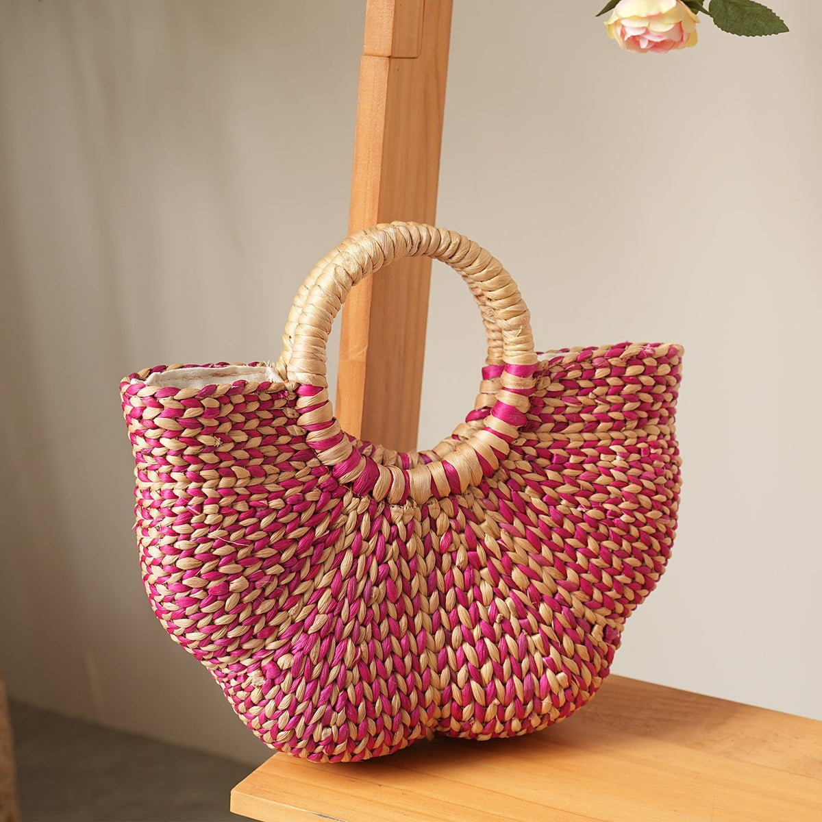 Handmade Beach Bag made of Braided Seagrass | Thrascher