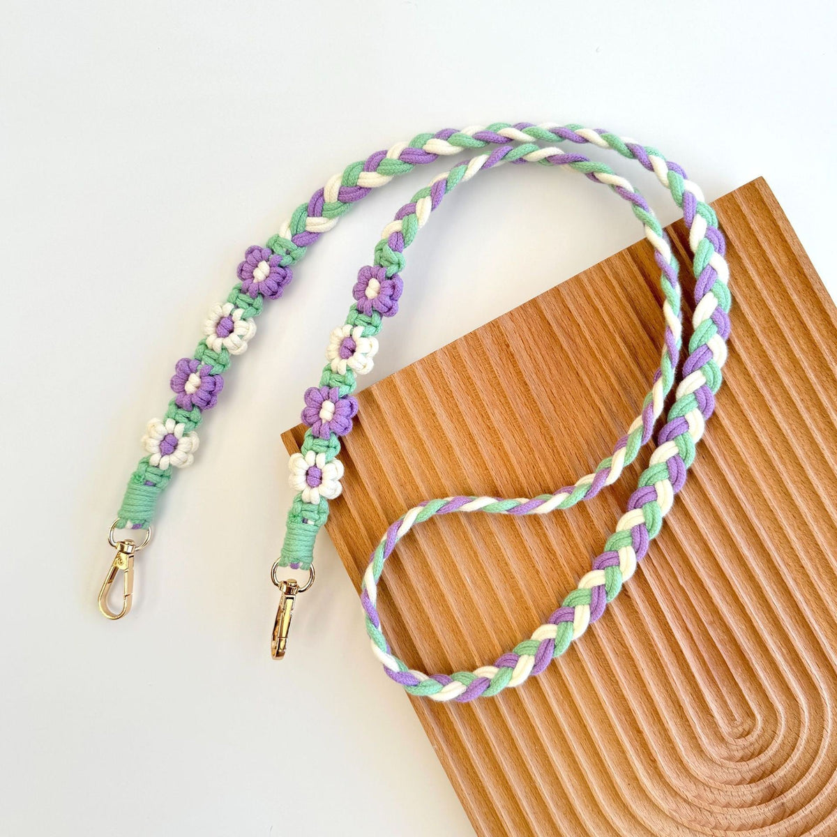 Handmade Macrame Floral Dog Leash | Thrascher