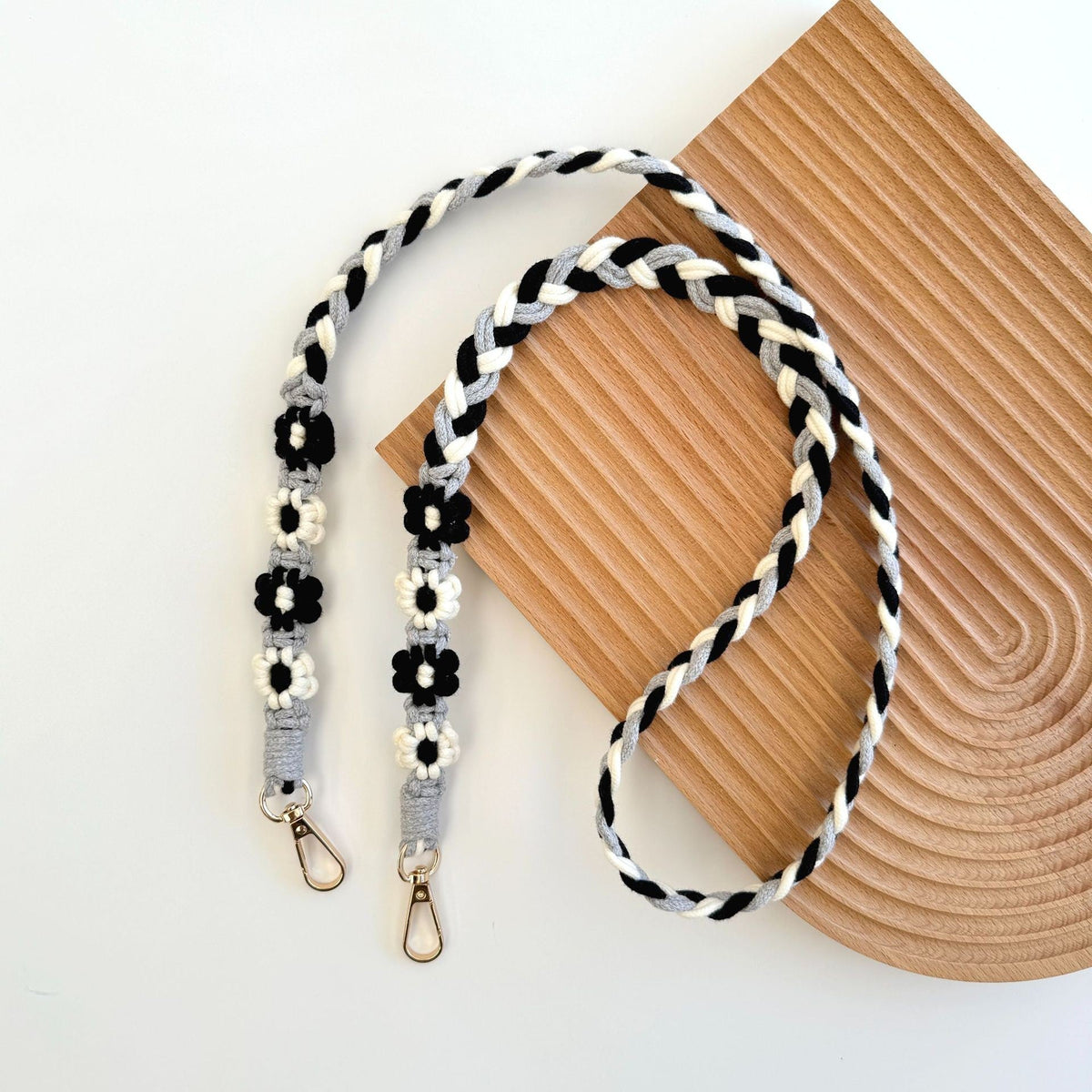 Handmade Macrame Floral Dog Leash | Thrascher