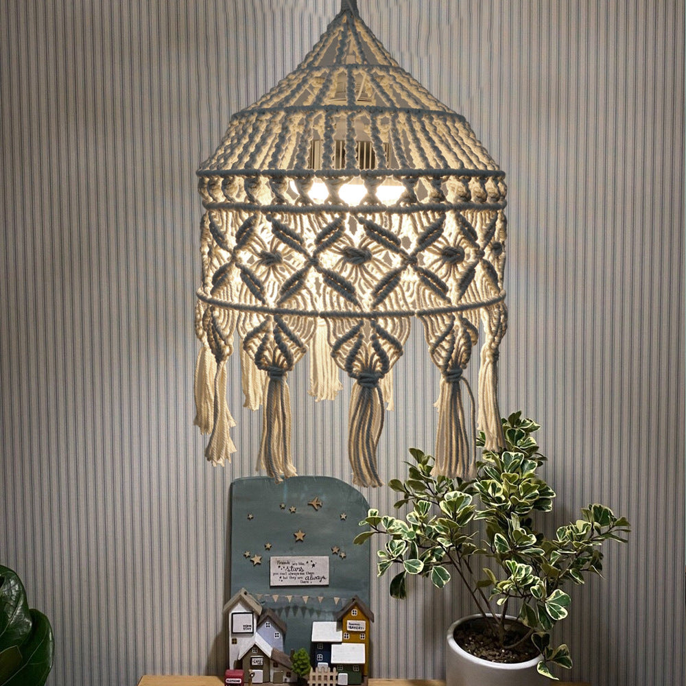 Handwoven Macrame Pendant Lamp | Thrascher