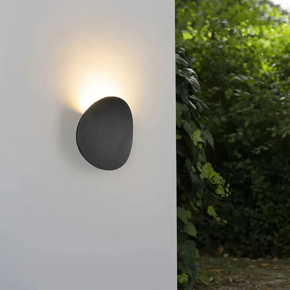 Havenstone Outdoor Wall Lamp