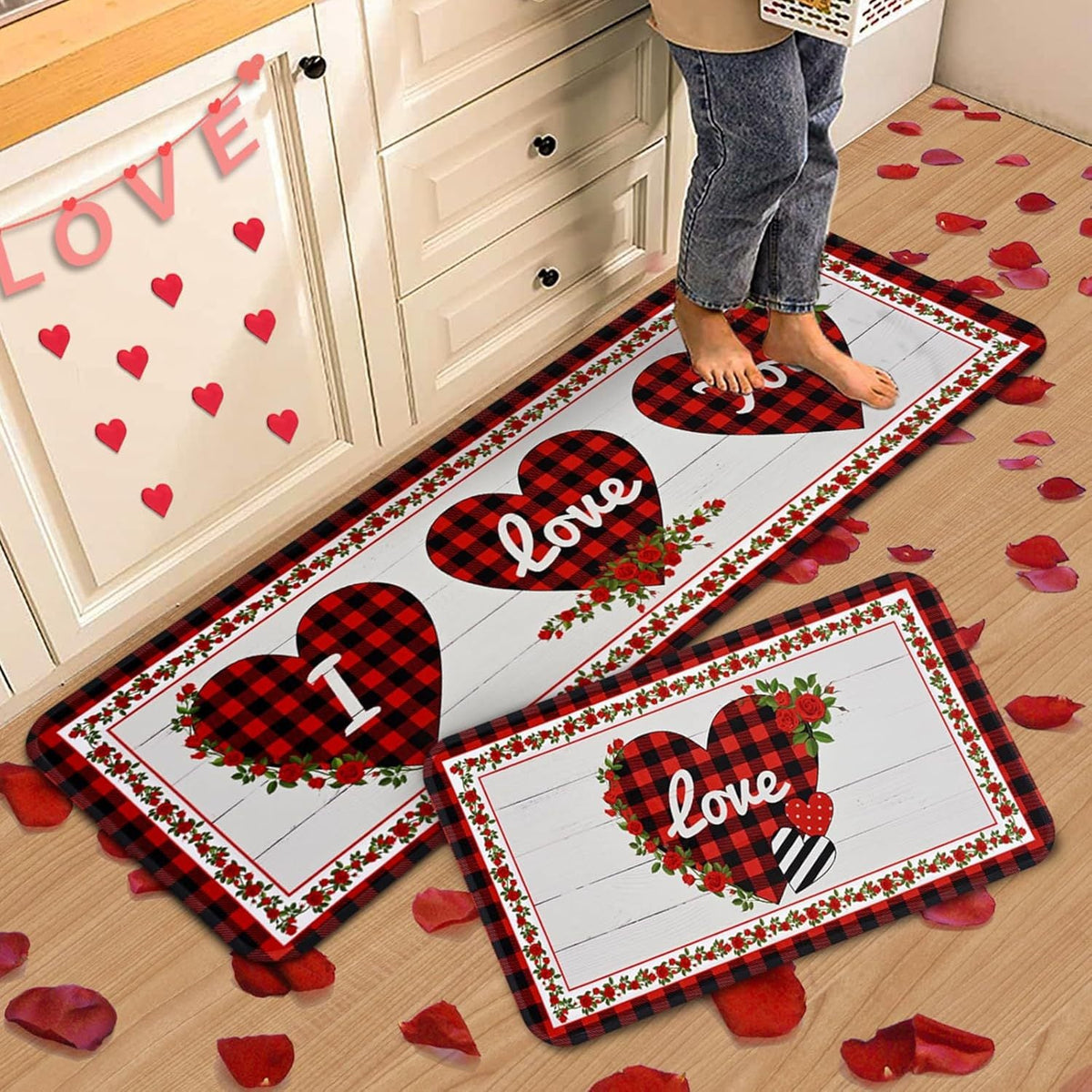 Heart-Themed Kitchen Runner Mat | Thrascher
