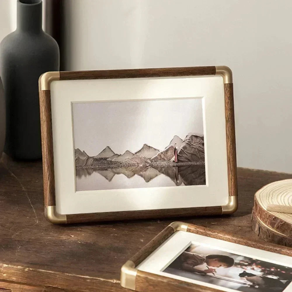 Helbuna Tabletop Photo Frame