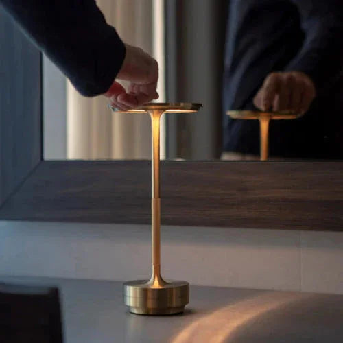 Helura Portable Lamp
