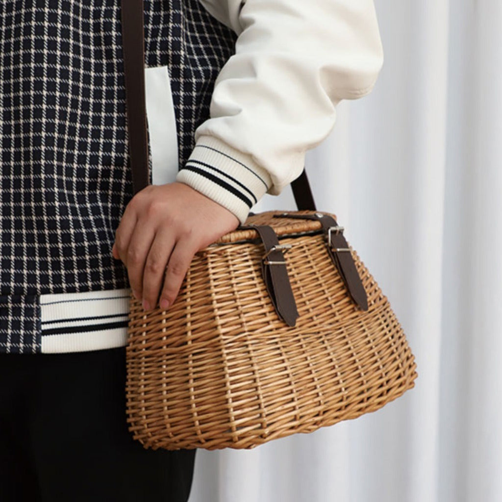 High-Quality Shopping Basket with Leather Handles | Thrascher