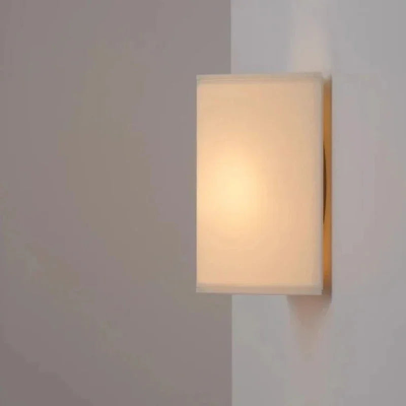 Ilira Wall Lamp