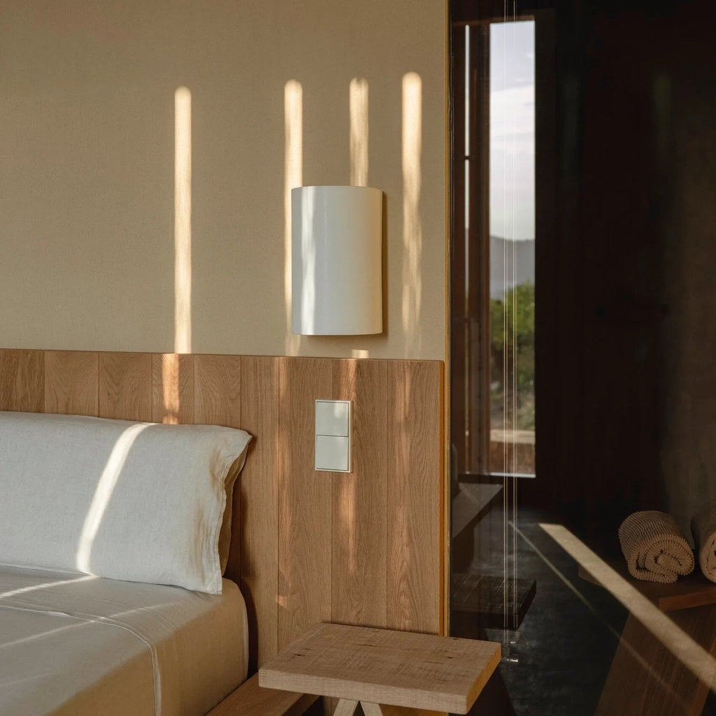 Ilira Wall Lamp