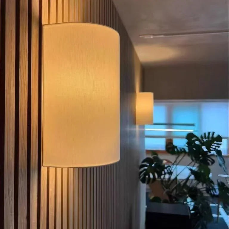 Ilira Wall Lamp
