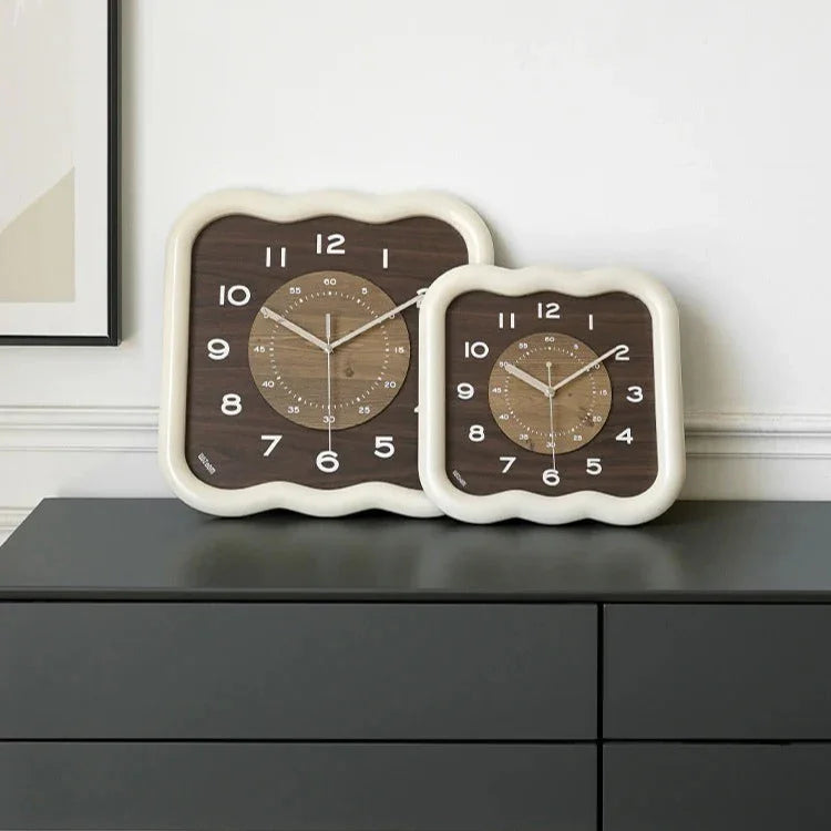 Ilrando Wall Clock
