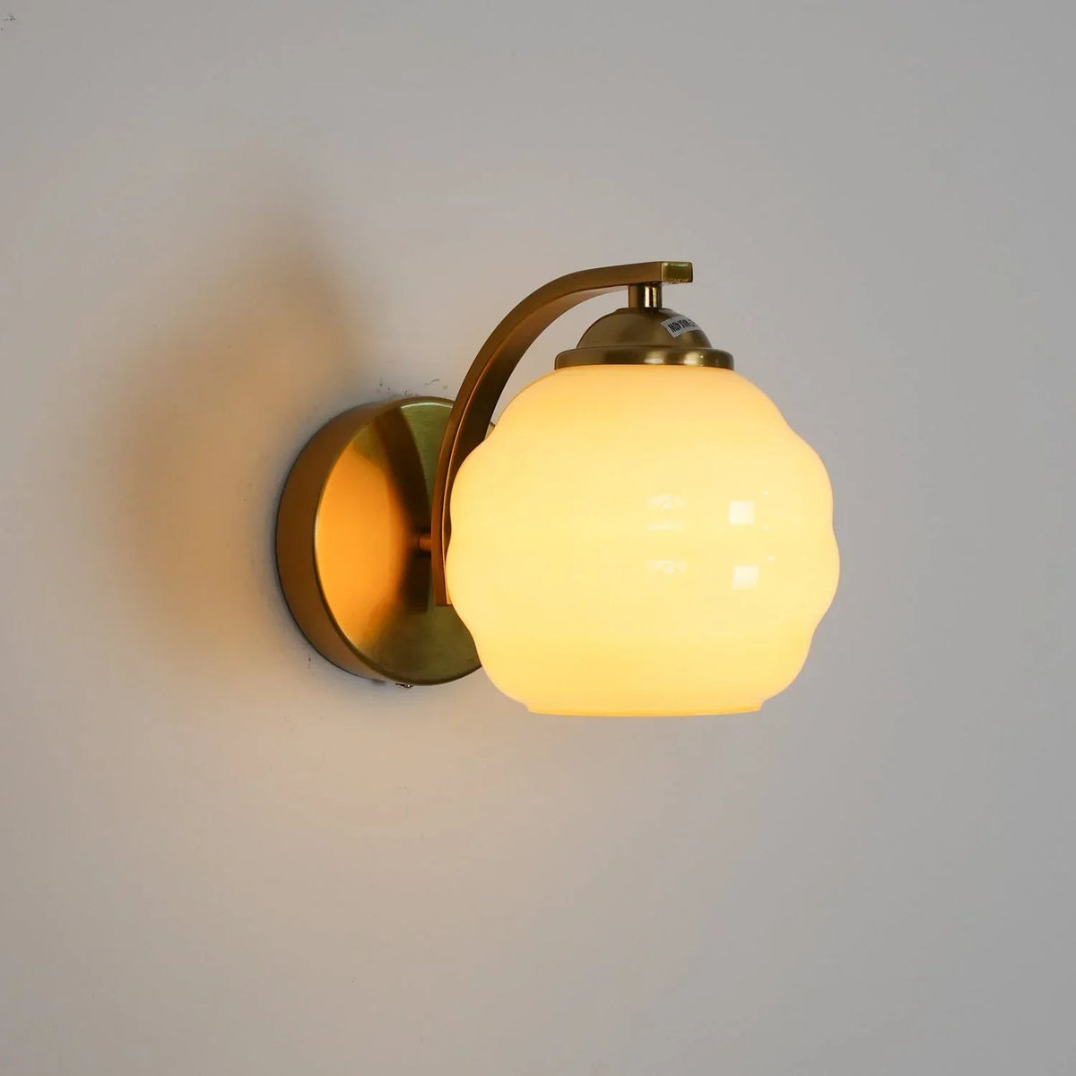 Ilstira Art Deco Wall Fixture