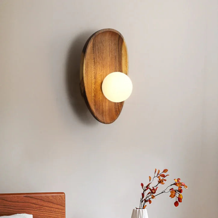 Ilura Wall Lamp