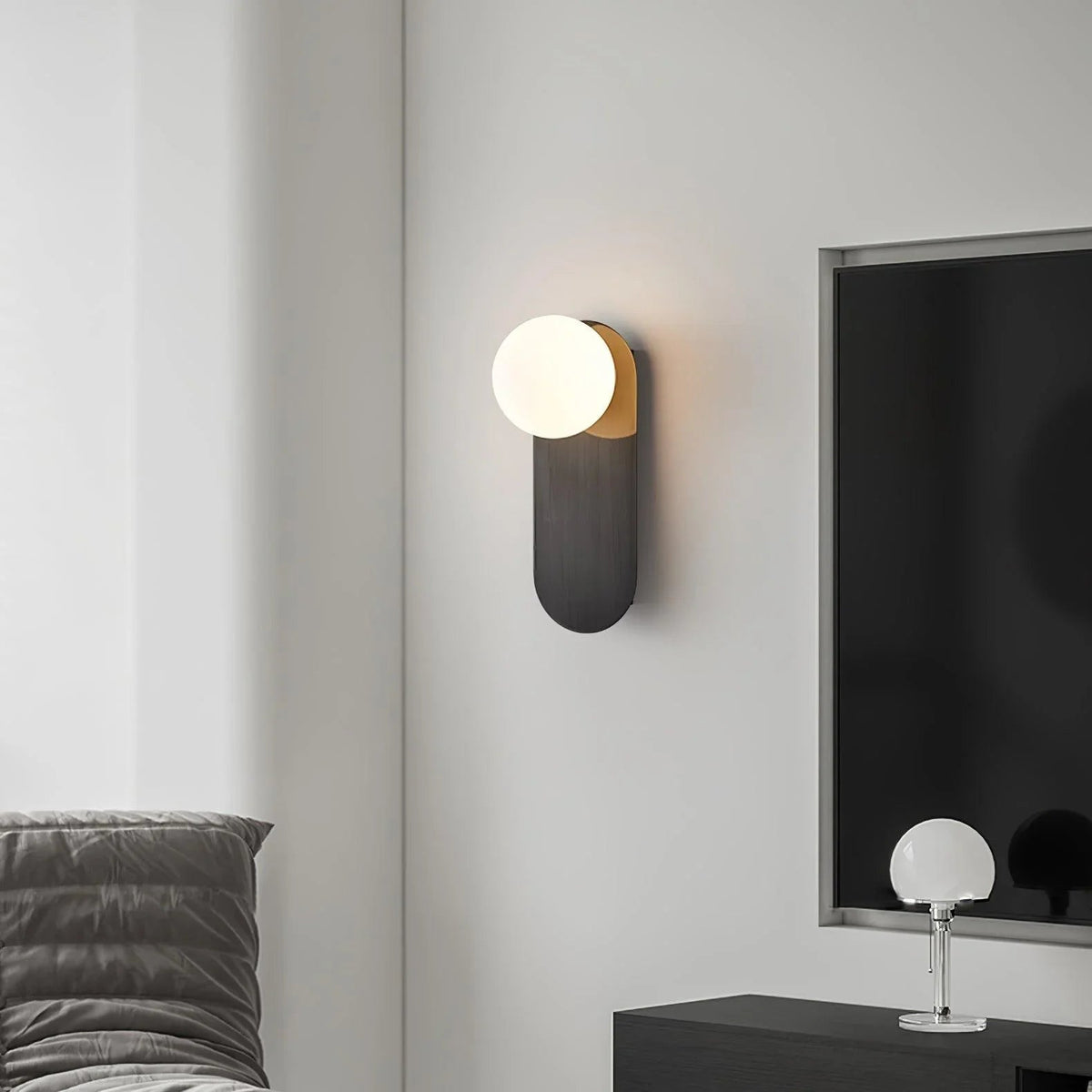 Inirra Globe Wall Sconce