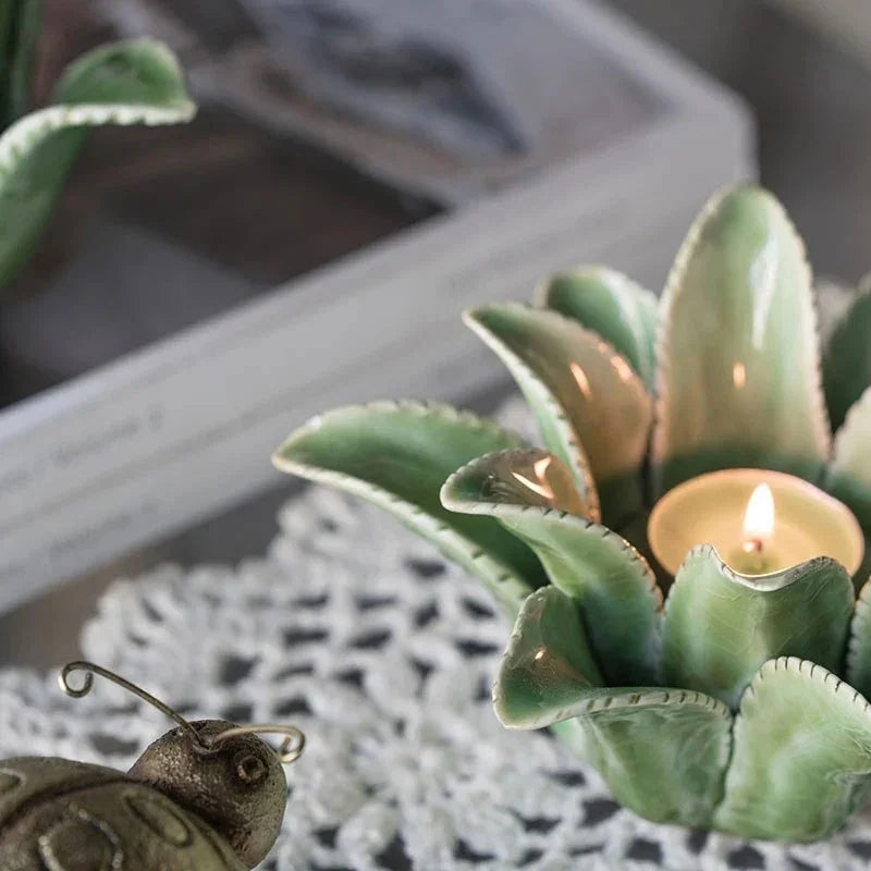 Jorlira Candle Holder