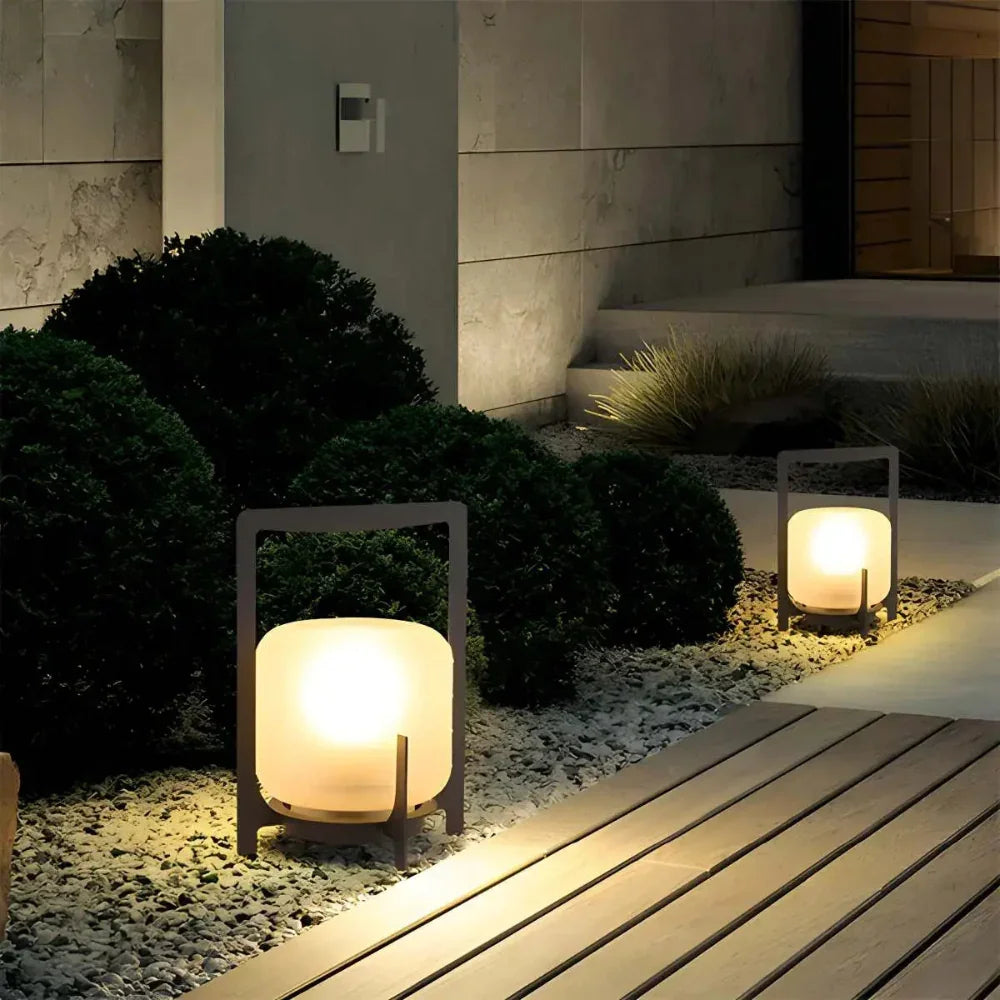Jorrvia Outdoor Lamp