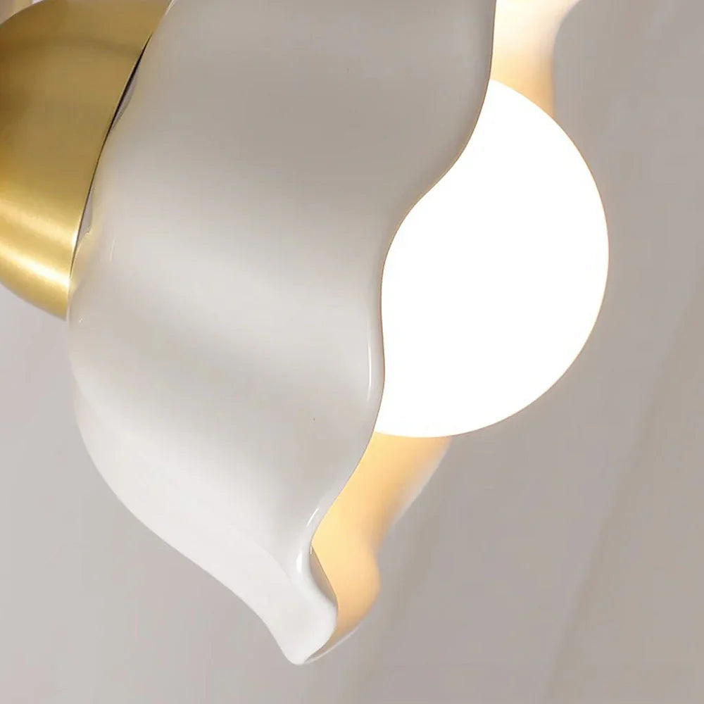 Jorstando Wall Light