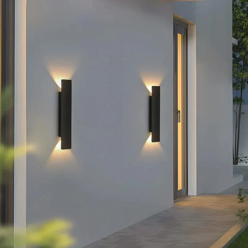 Kalryra Outdoor Wall Light