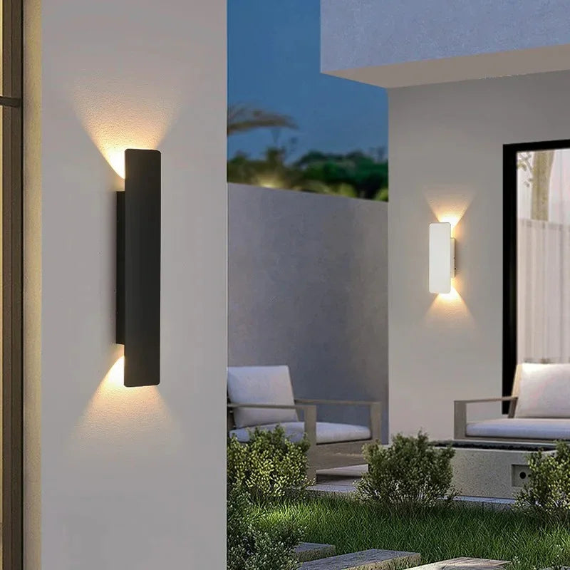 Kalryra Outdoor Wall Light
