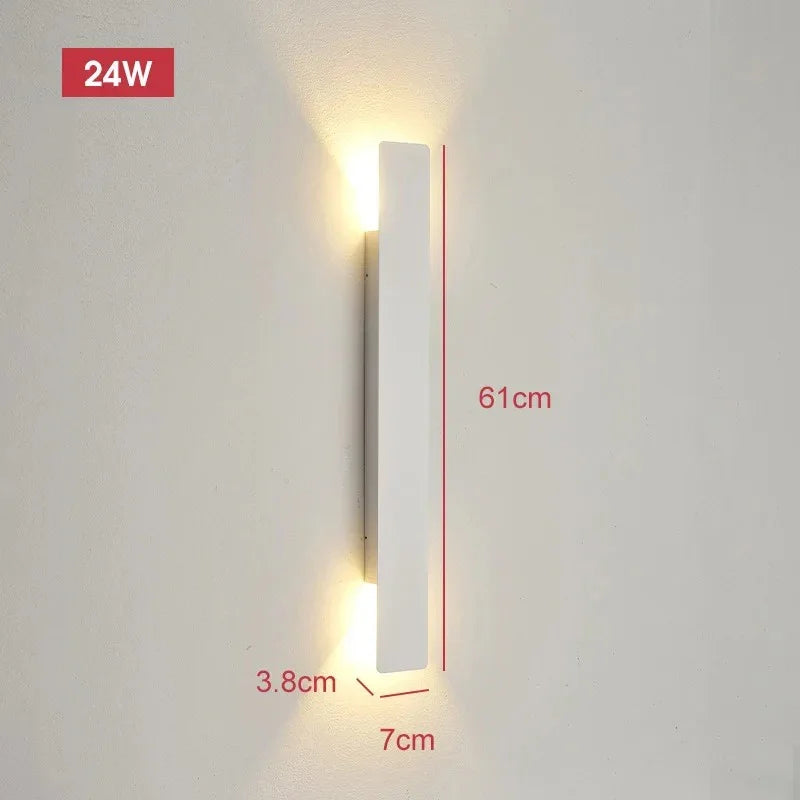 Kalryra Outdoor Wall Light