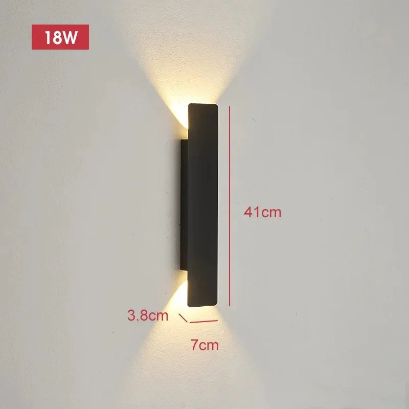 Kalryra Outdoor Wall Light